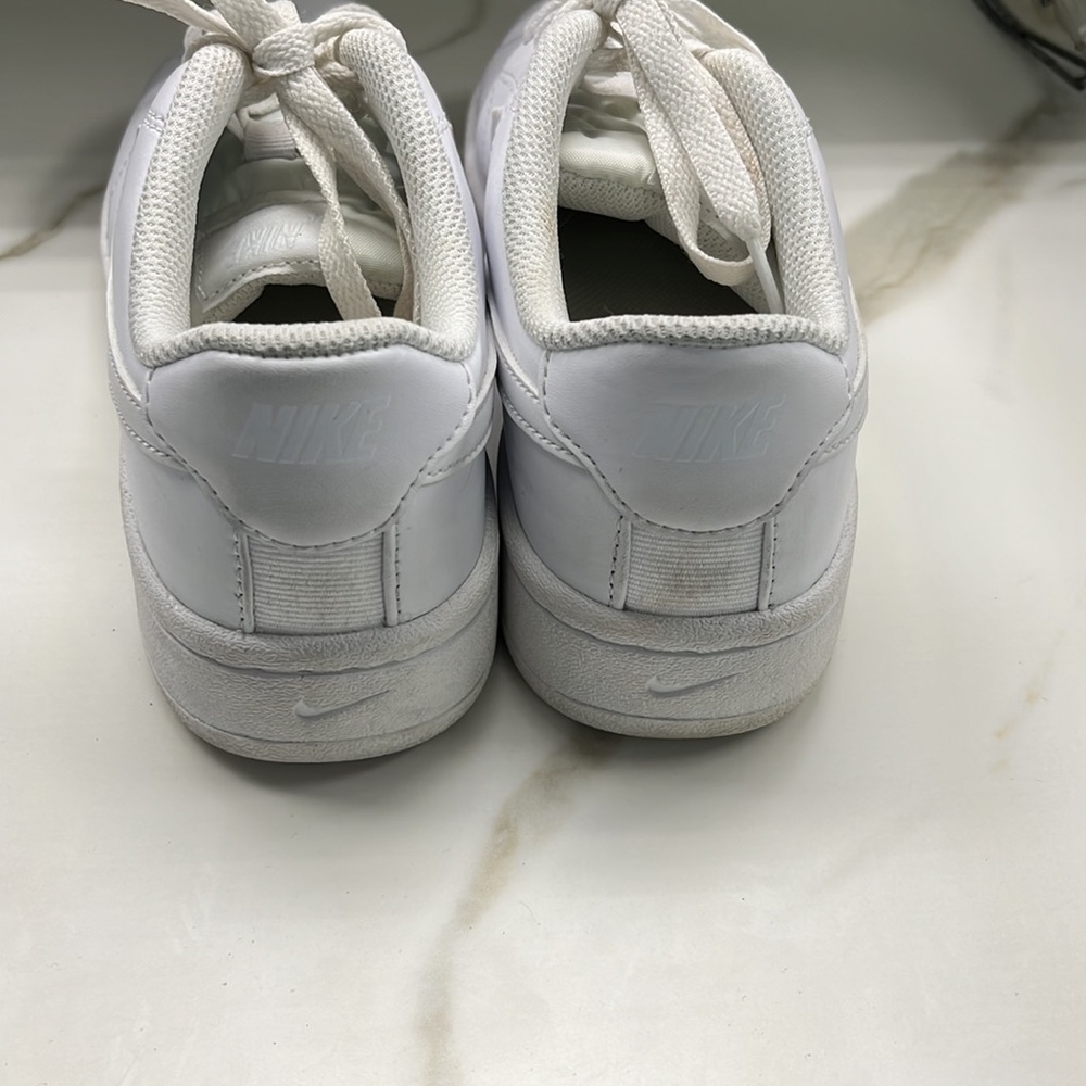 Nike Solid White Leather Sneaker - image 4